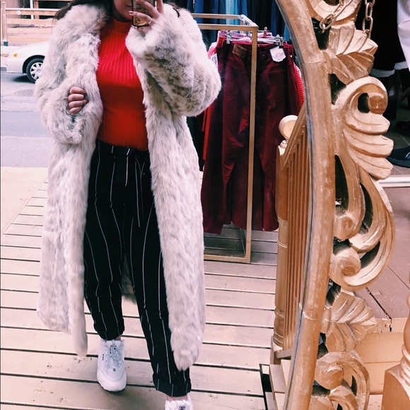 Denis Basso Vintage fur coat - Picture 1 of 4